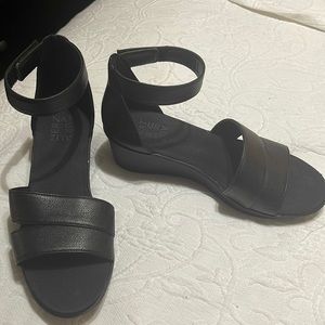 Wedge sandals